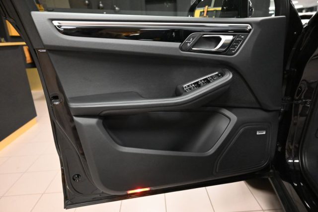 PORSCHE Macan usata 45