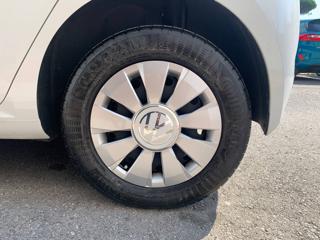 VOLKSWAGEN up! usata, con Fendinebbia
