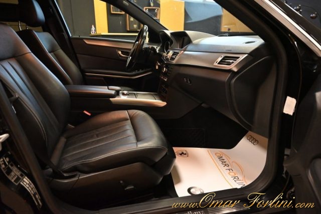 MERCEDES-BENZ E 300 usata 9