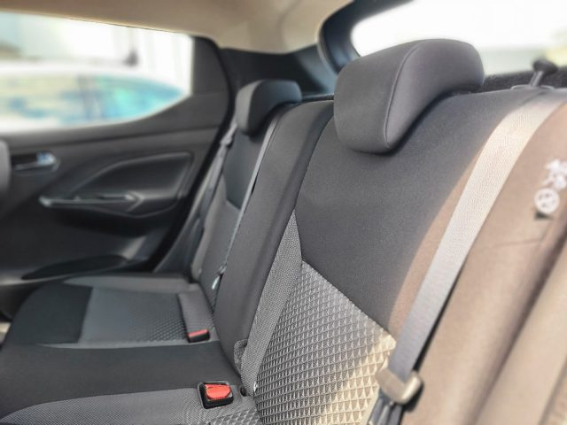 NISSAN Micra usata, con USB