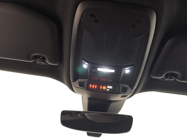 PEUGEOT 2008 usata, con USB