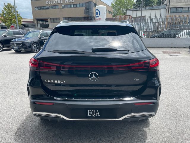 MERCEDES-BENZ EQA usata, con Controllo trazione
