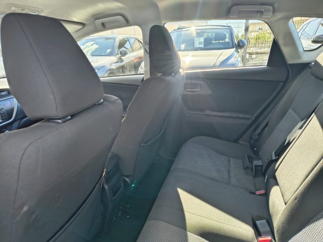 TOYOTA Auris usata, con Cruise Control