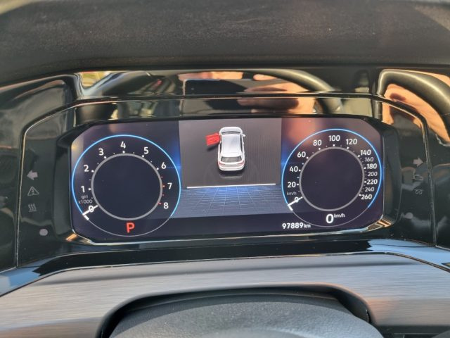 VOLKSWAGEN Golf usata, con Controllo trazione