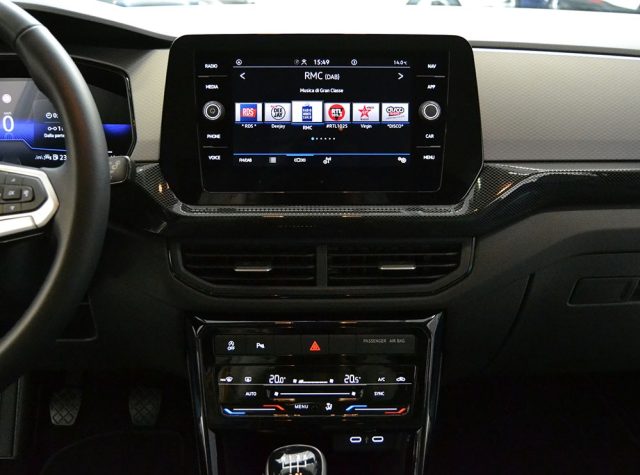 VOLKSWAGEN T-Cross usata, con Autoradio