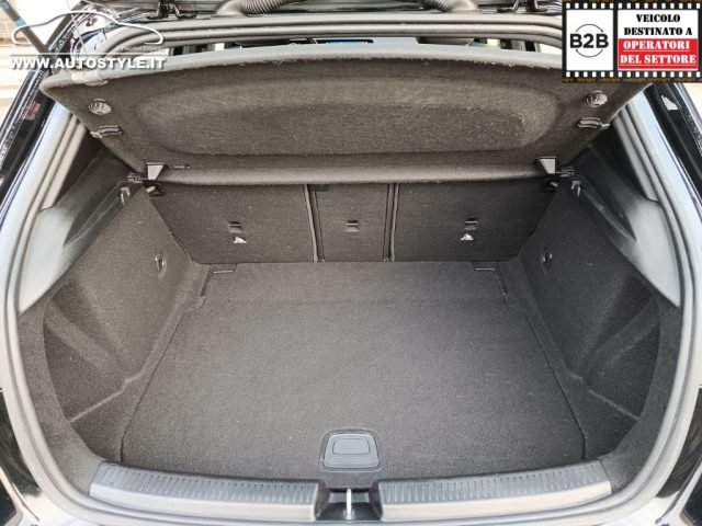 MERCEDES-BENZ A 180 usata, con Cronologia tagliandi