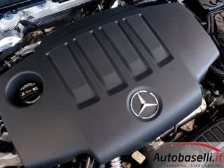 MERCEDES-BENZ GLB 200 usata, con Volante multifunzione