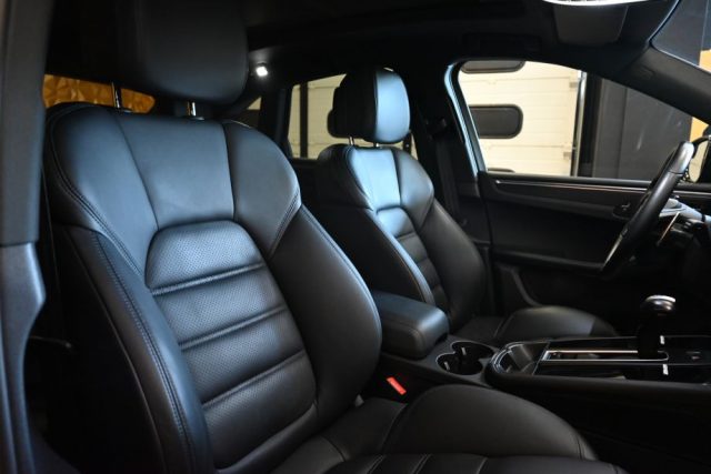 PORSCHE Macan usata 225