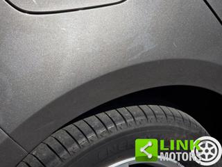 VOLKSWAGEN Golf usata, con Isofix