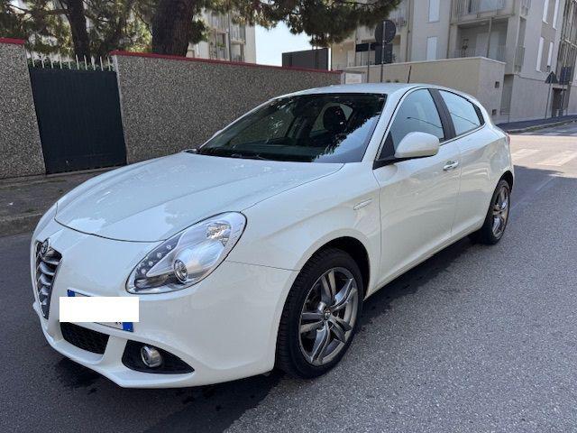 ALFA ROMEO Giulietta usata, con Airbag