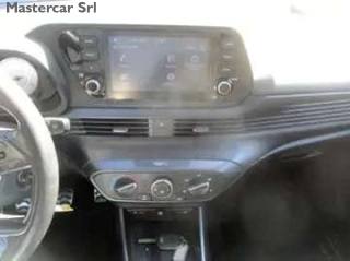 HYUNDAI Bayon usata, con Autoradio