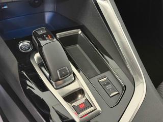 PEUGEOT 3008 usata, con Riconoscimento dei segnali stradali