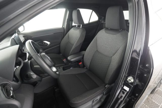 TOYOTA Yaris Cross usata 8