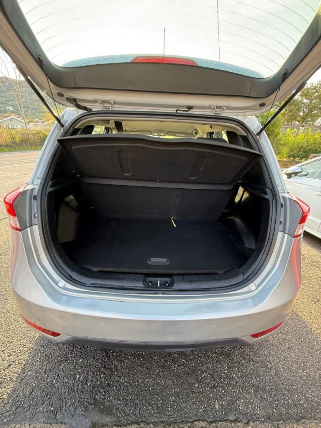 HYUNDAI iX20 usata, con Specchietti laterali elettrici