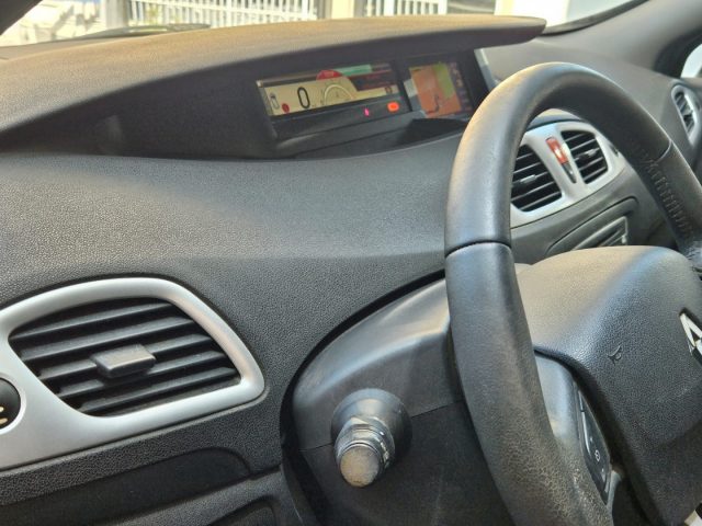 RENAULT Scenic usata, con Chiusura centralizzata