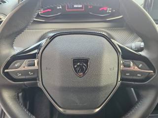 PEUGEOT 2008 usata, con Autoradio