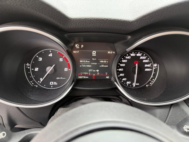 ALFA ROMEO Stelvio usata, con Fari Xenon