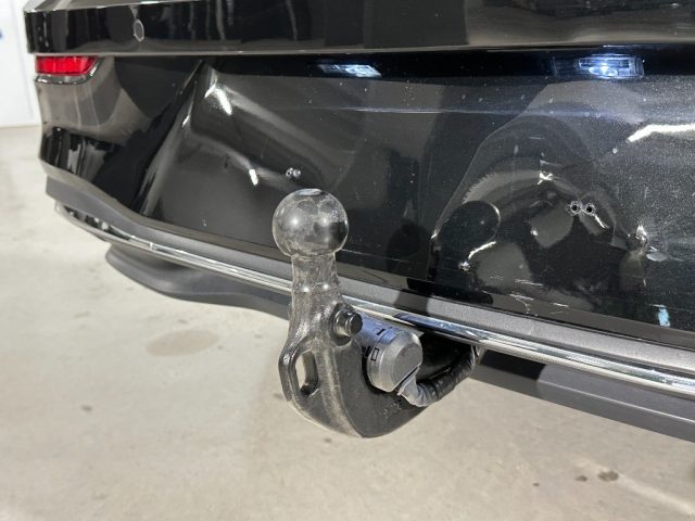 VOLKSWAGEN Golf usata, con ESP