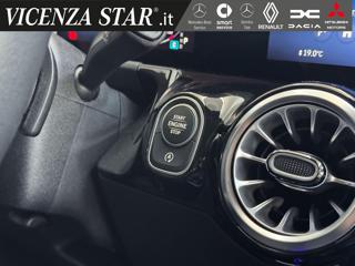 MERCEDES-BENZ GLA 200 usata, con Controllo automatico clima