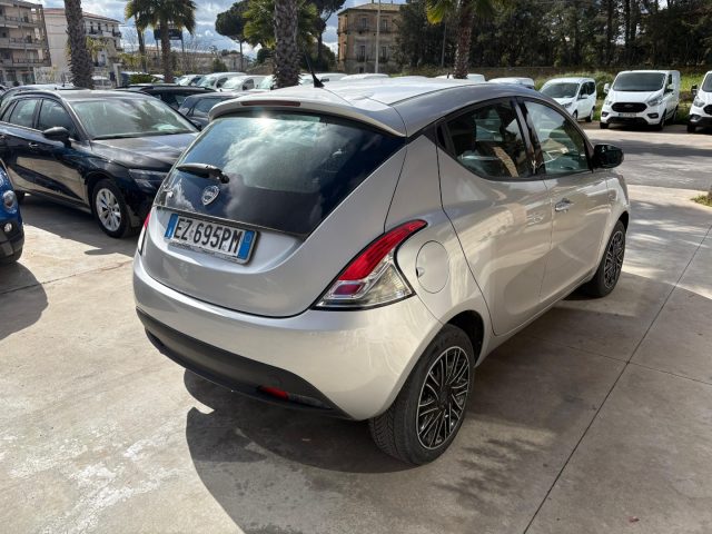 LANCIA Ypsilon usata, con Boardcomputer