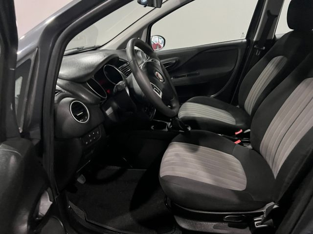 FIAT Punto usata, con Autoradio