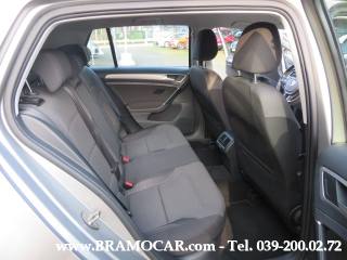 VOLKSWAGEN Golf usata, con Sensori di parcheggio posteriori