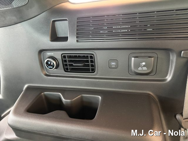 HYUNDAI Santa Fe usata, con Sensori di parcheggio posteriori