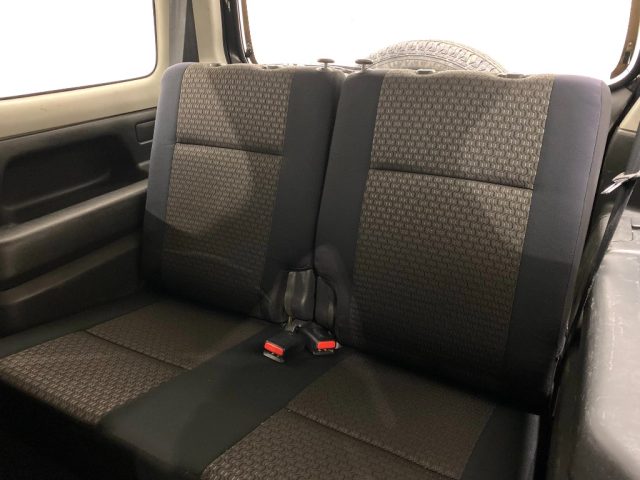 SUZUKI Jimny usata, con Trazione integrale