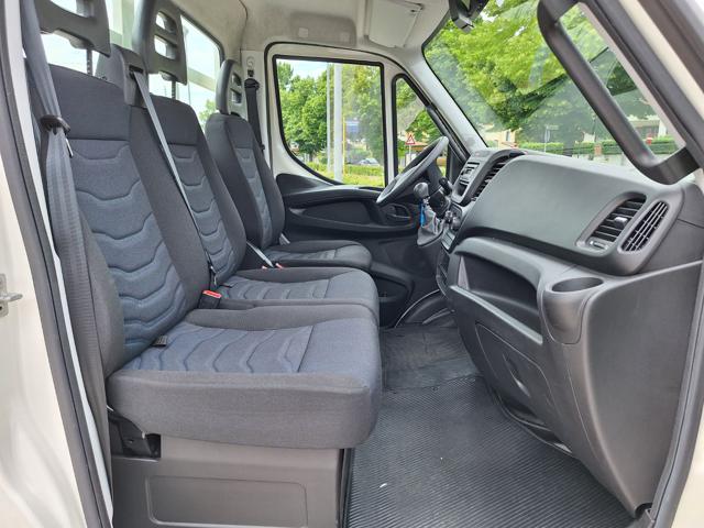 IVECO Daily usata 10