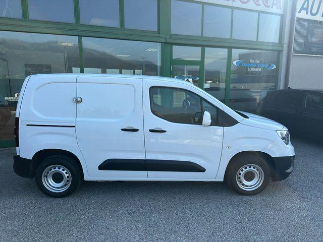 OPEL Combo usata, con Controllo trazione