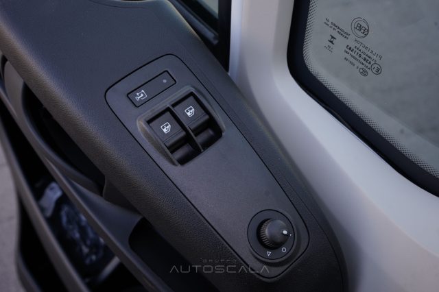 PEUGEOT Boxer usata, con Cruise Control