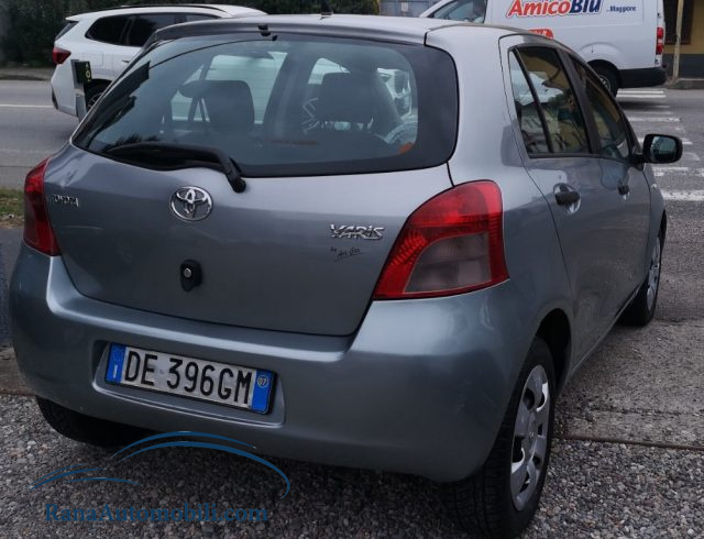 TOYOTA Yaris usata, con Boardcomputer