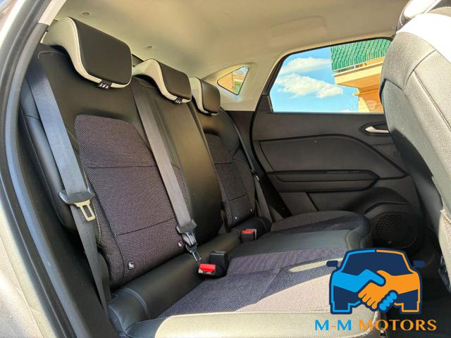 RENAULT Captur usata, con USB