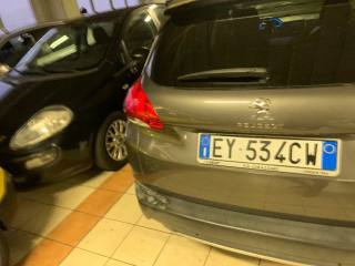 PEUGEOT 2008 usata, con Airbag laterali