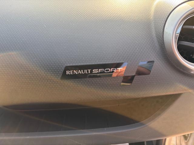 RENAULT Clio usata, con Specchietti laterali elettrici