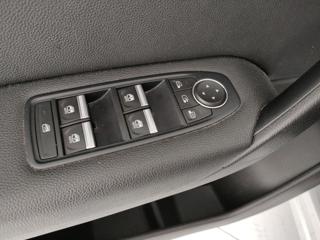 RENAULT Captur usata, con USB