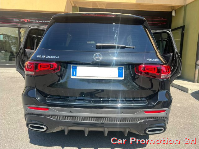 MERCEDES-BENZ GLB 200 usata, con Alzacristalli elettrici