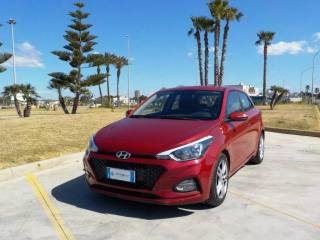 HYUNDAI i20 usata, con Airbag