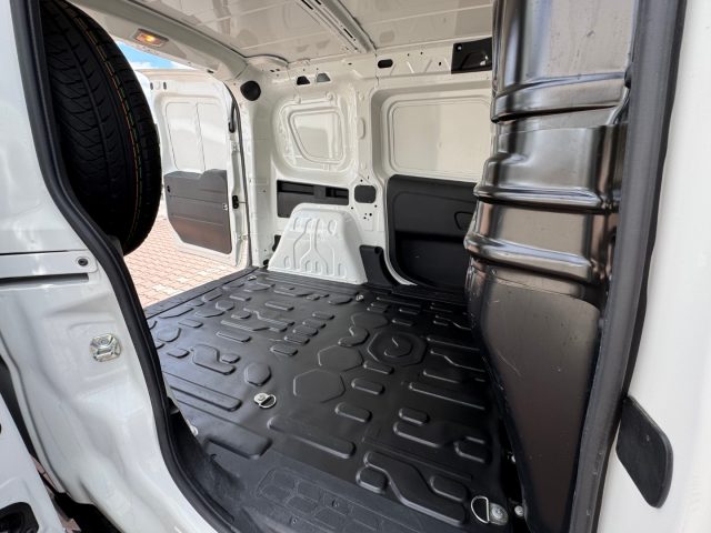 FIAT Doblo usata, con Bluetooth