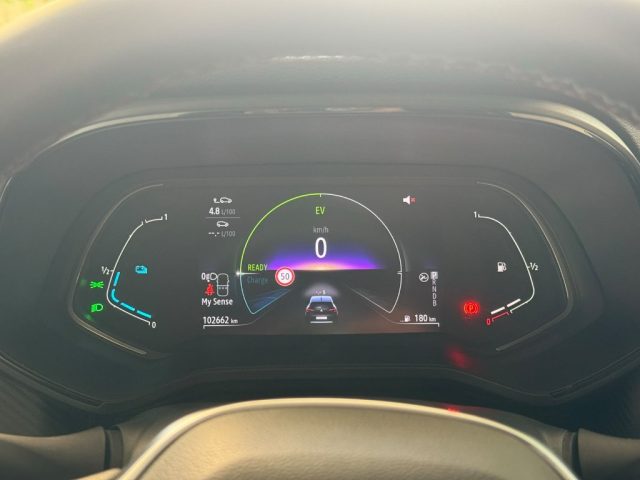 RENAULT Clio usata, con Fari LED