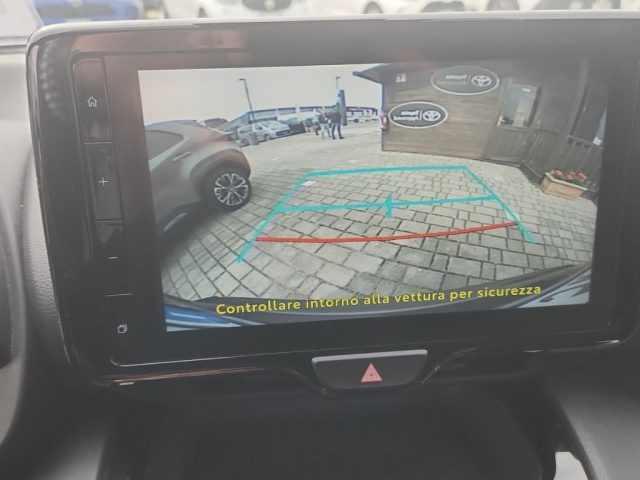 TOYOTA Yaris Cross usata, con Autoradio digitale