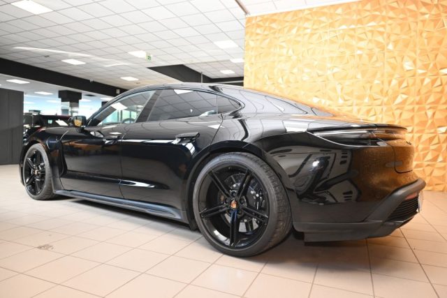 PORSCHE Taycan usata 95