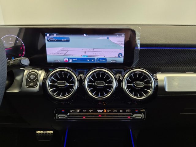MERCEDES-BENZ GLB 200 usata, con Volante in pelle