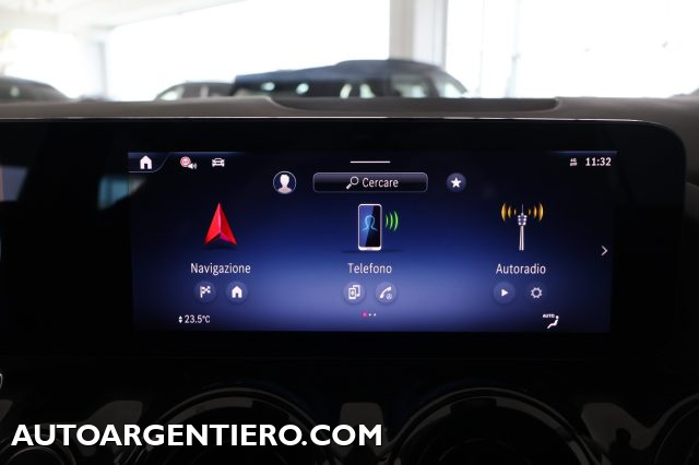 MERCEDES-BENZ GLA 180 usata, con Cronologia tagliandi