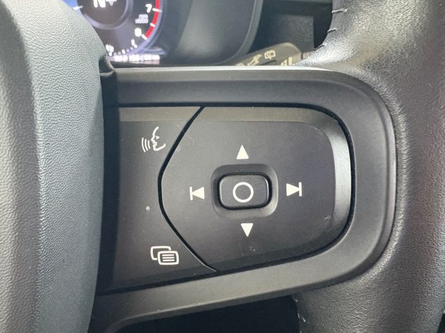 VOLVO XC40 usata 80