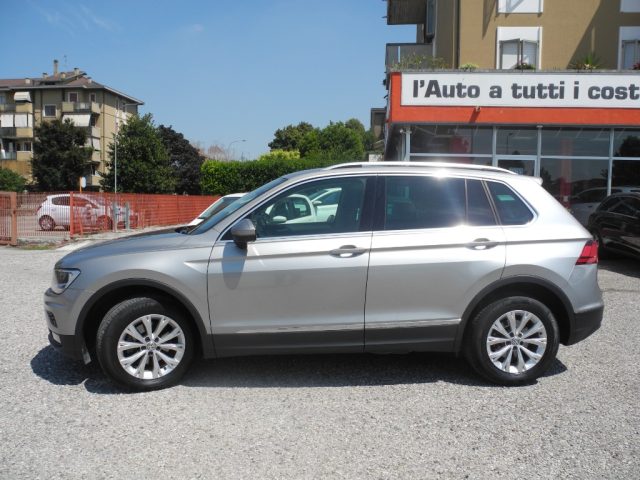 VOLKSWAGEN Tiguan usata, con Airbag