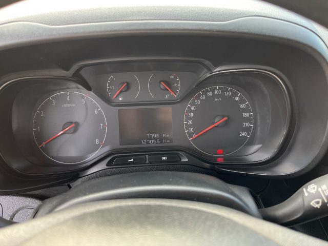 OPEL Combo usata, con Controllo automatico clima