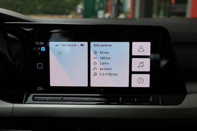 VOLKSWAGEN Golf usata, con Freno di stazionamento elettrico