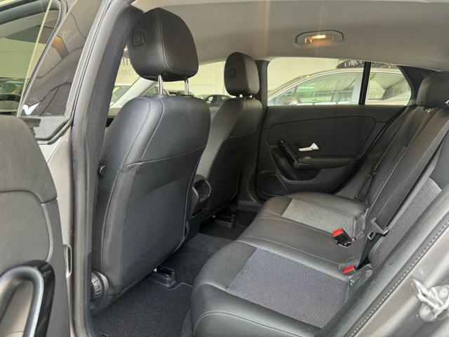 MERCEDES-BENZ CLA 180 usata 40
