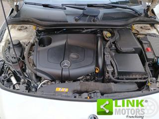 MERCEDES-BENZ CLA 200 usata, con Volante multifunzione